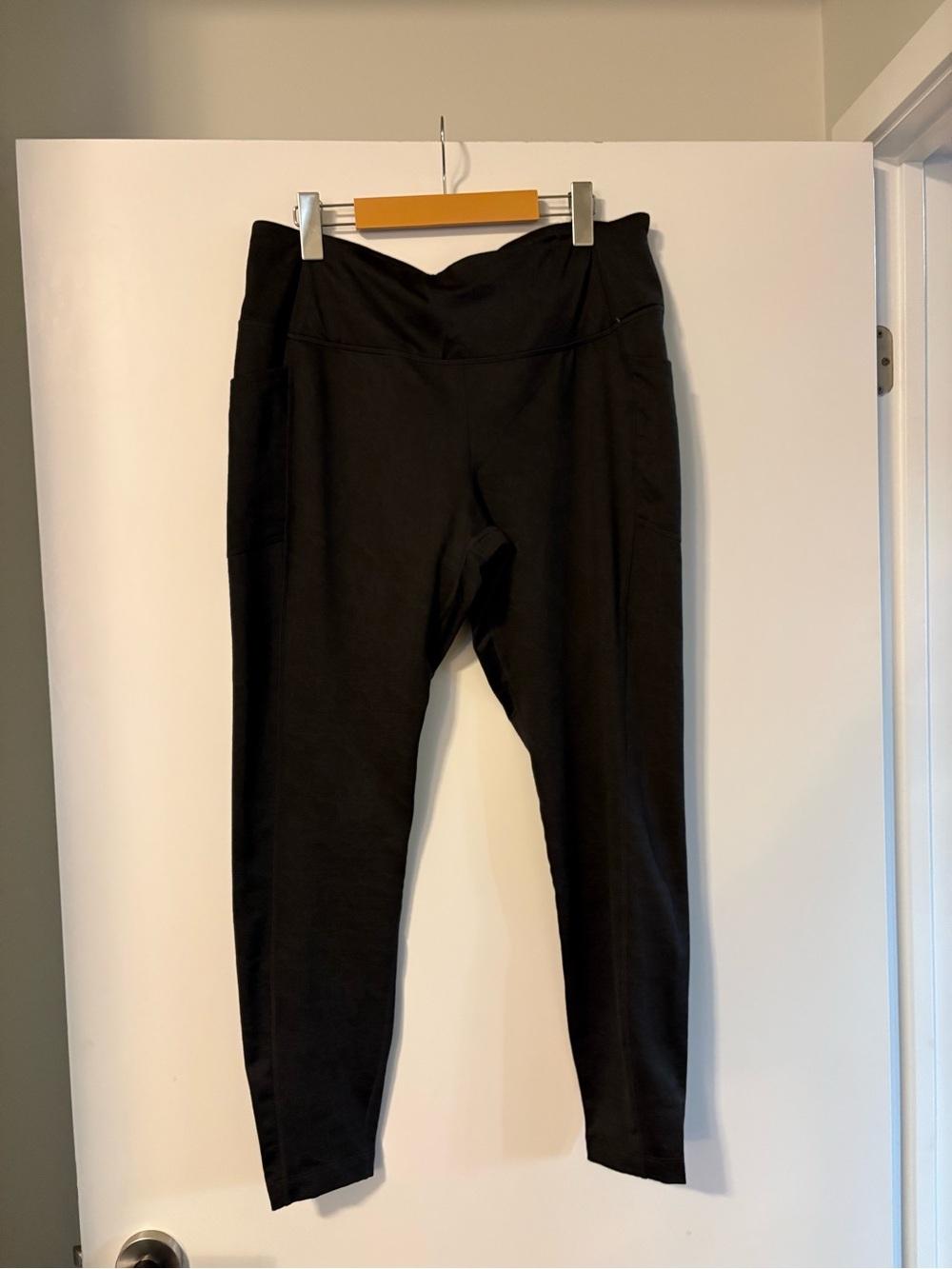 Mondetta Black High-Waist Leggings